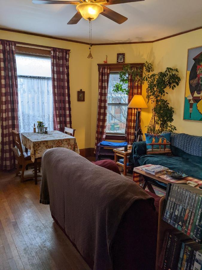 The One Cat Bed and Breakfast Brattleboro Εξωτερικό φωτογραφία