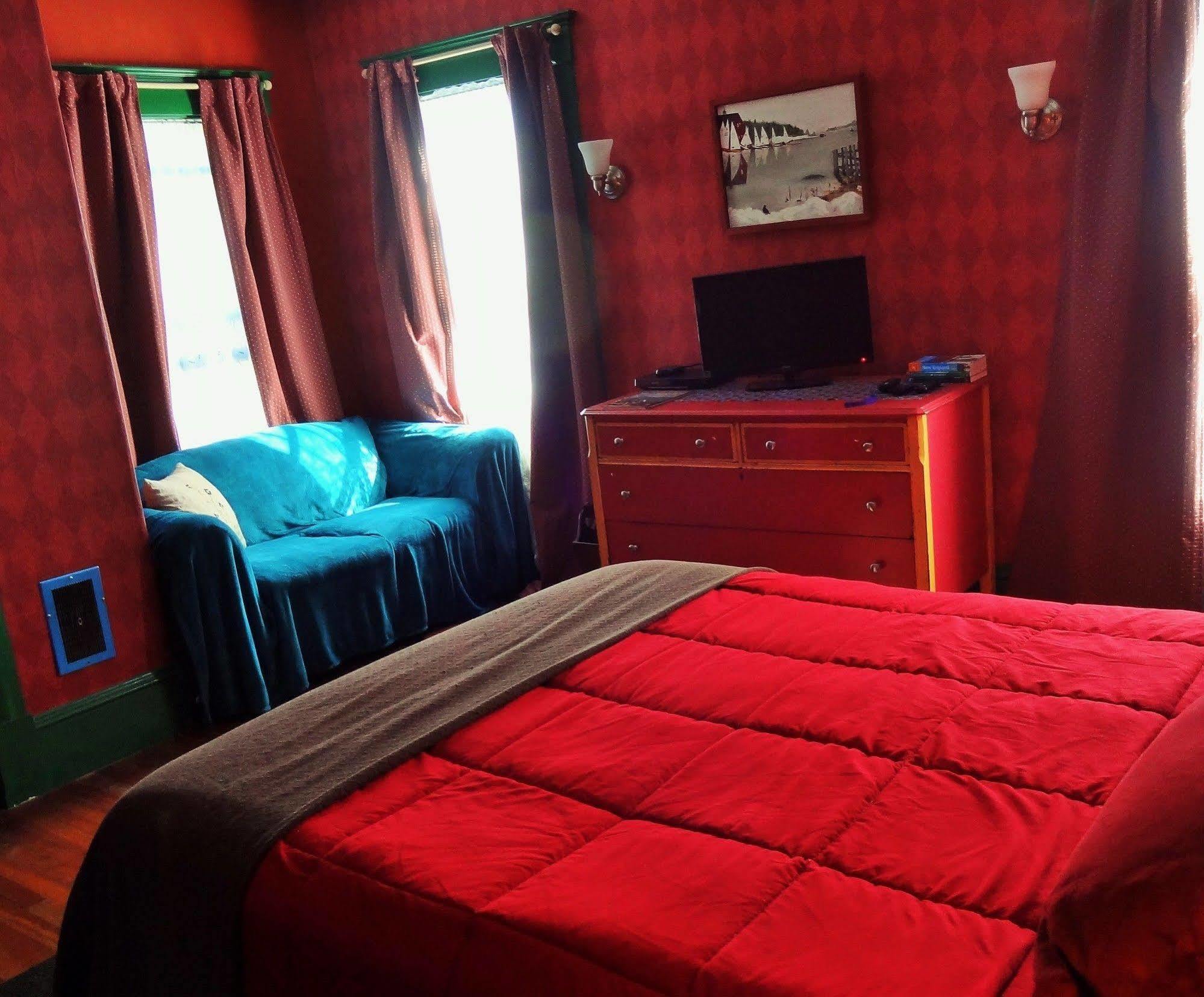 The One Cat Bed and Breakfast Brattleboro Εξωτερικό φωτογραφία
